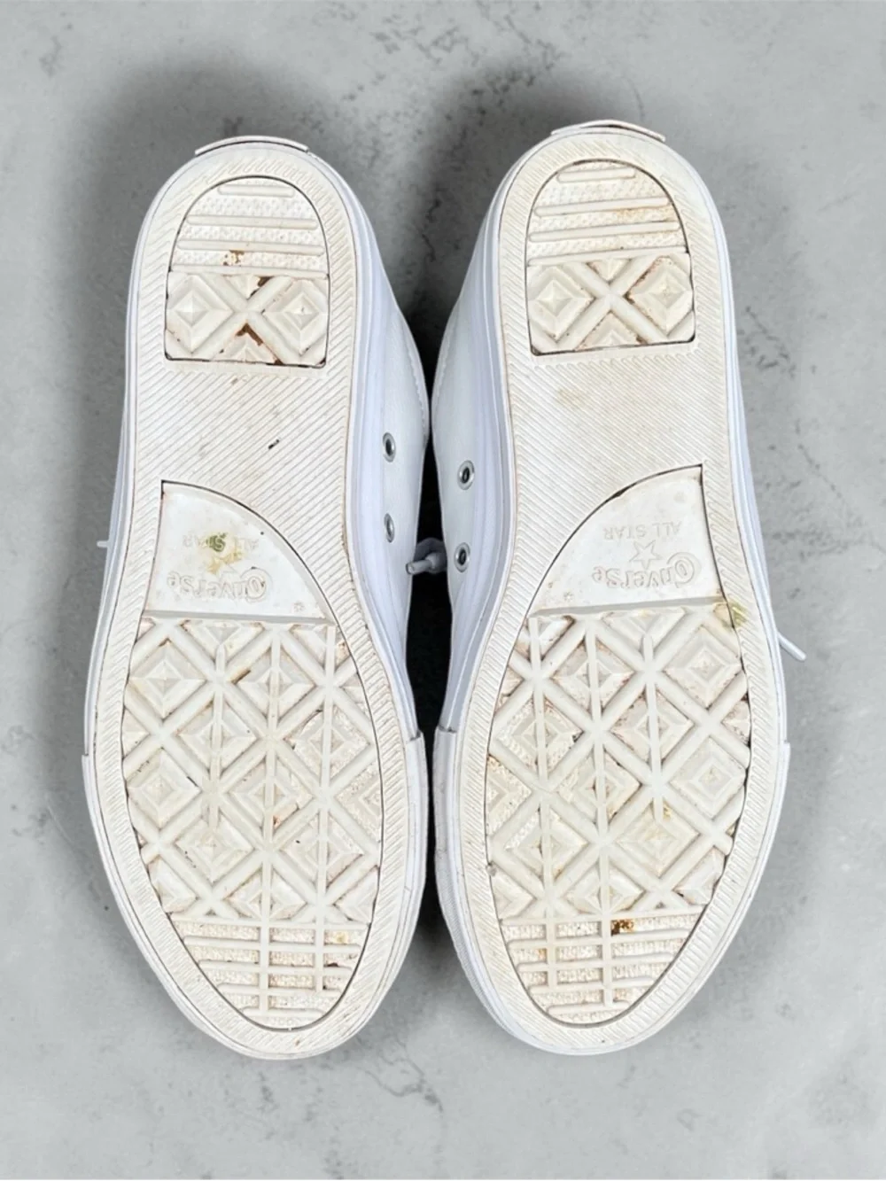 Converse Junior's Chuck Taylor Street Ox Leather Sneaker White EU 38.5